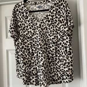 Leopard print t shirt
